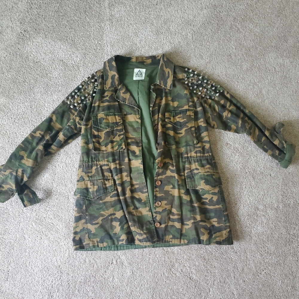Unif Camo Spike Jacket Sz Large